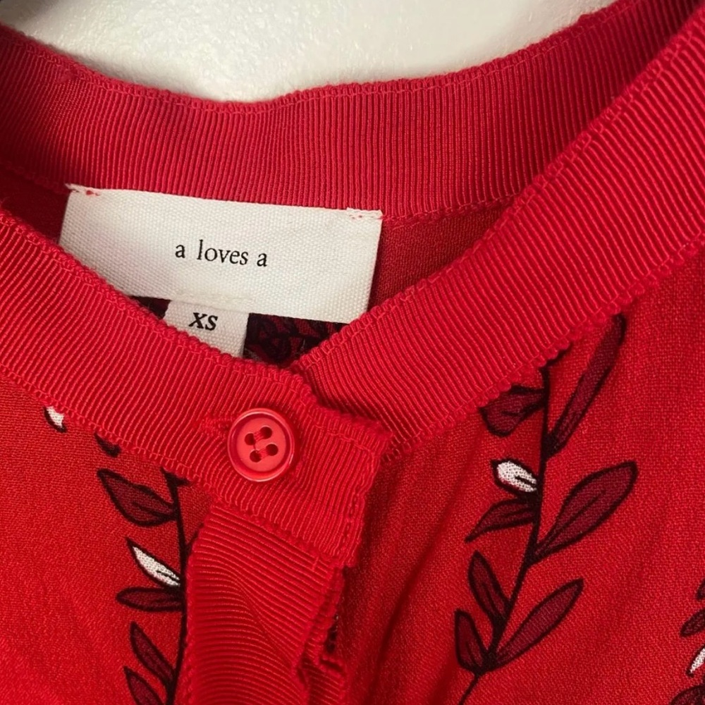 Red Patterned Women's Top - Picture 4 of 4